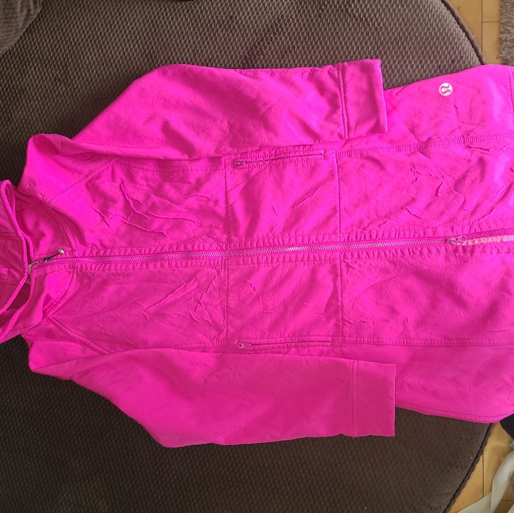 Lululemon long dress coat. Slimming fit. Size 8 fits more like a 6.